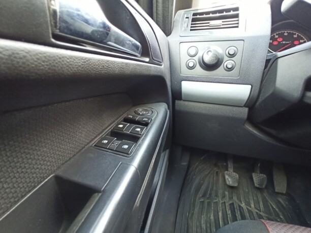 Opel Zafira B, 7 мест, 2007 г.