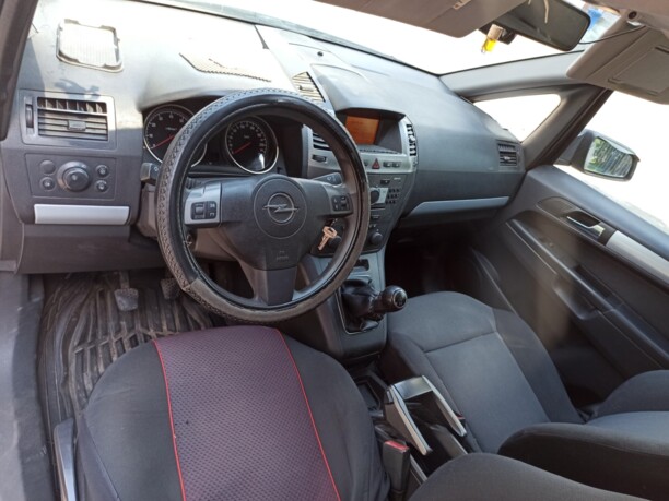 Opel Zafira B, 7 мест, 2007 г.