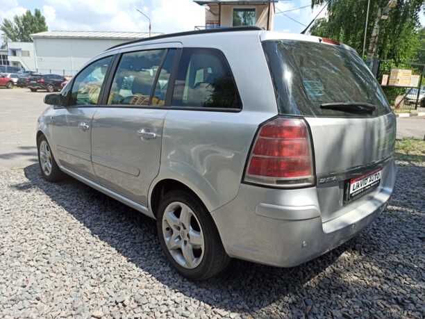 Opel Zafira B, 7 мест, 2007 г.