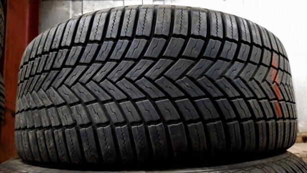 Легковые шины Bridgestone A005 Weather Control 225/40 R18 1 шт.