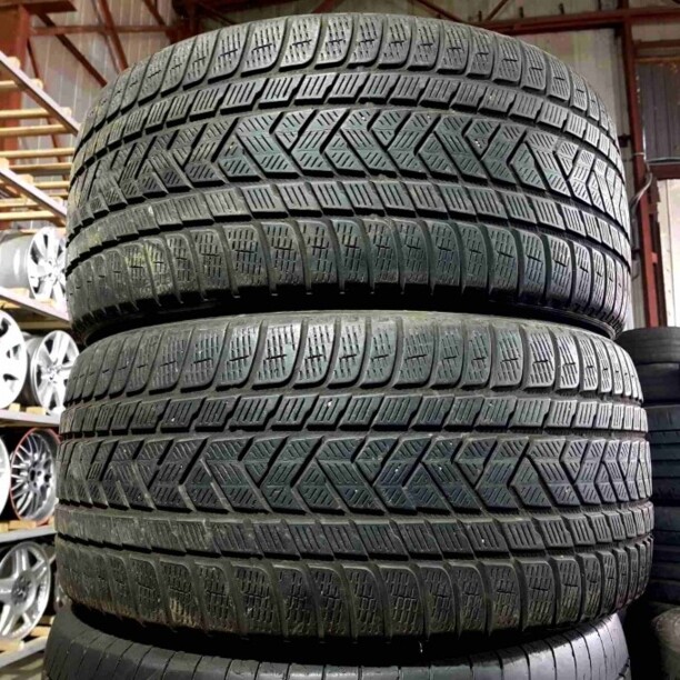 Легковые шины Pirelli Scorpion Winter 295/35 R21 2 шт.