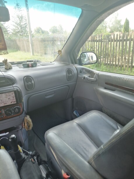 Chrysler Voyager III, 7 мест, 1998 г.