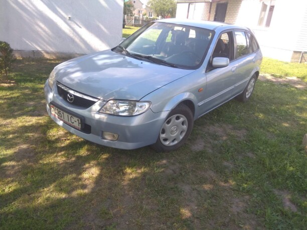 Mazda 323F, 2001 г.