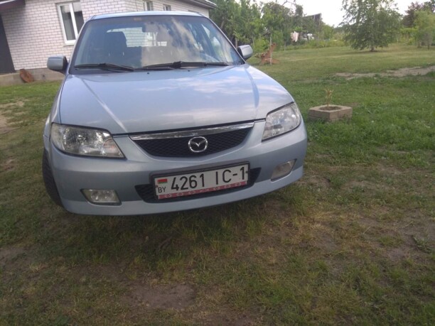 Mazda 323F, 2001 г.