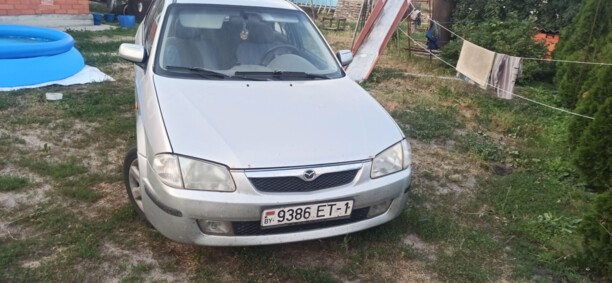 Mazda 323F, 1998 г.