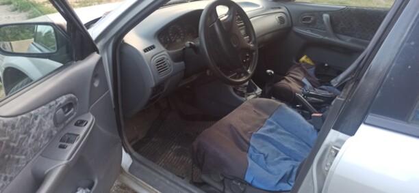 Mazda 323F, 1998 г.