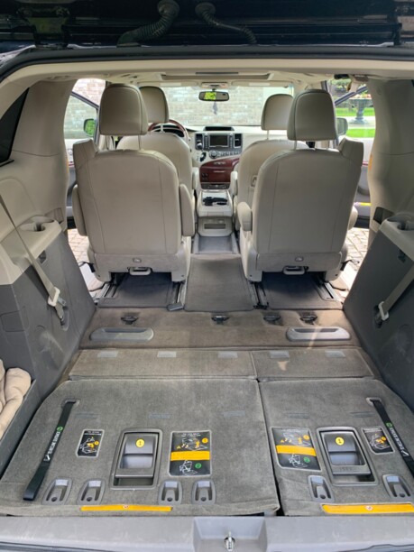 Toyota Sienna III (XL30), 7 мест, 2013 г.