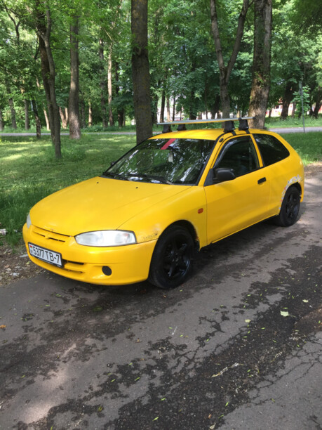 Mitsubishi Colt V, 1999 г.