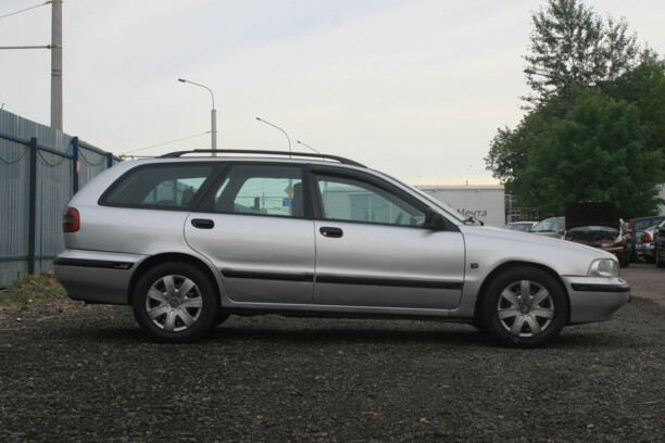 Volvo V40 I · Рестайлинг, 1999 г.