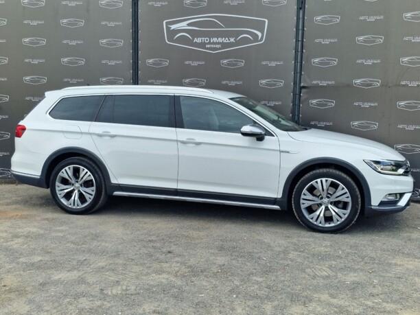 Volkswagen Passat Alltrack B8, 2017 г.