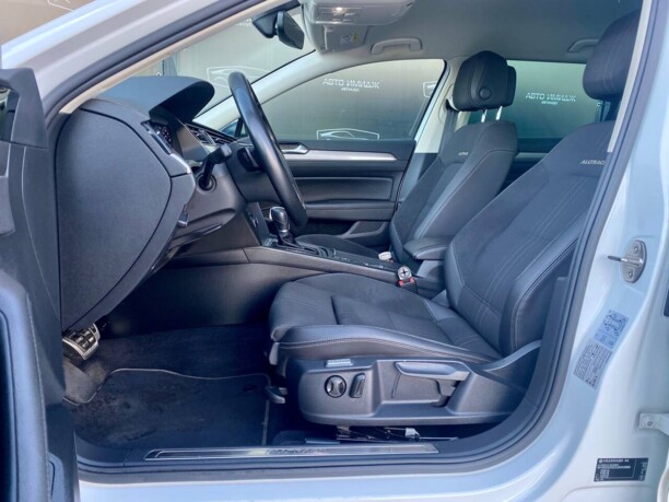 Volkswagen Passat Alltrack B8, 2017 г.