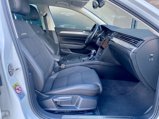Volkswagen Passat Alltrack B8, 2017 г.