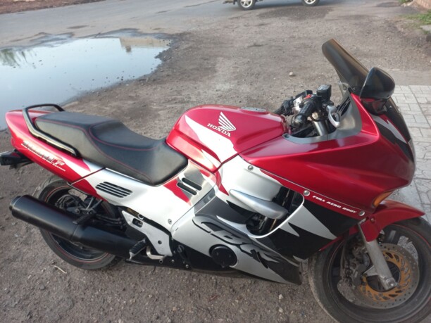 Honda CBR, 1995 г.