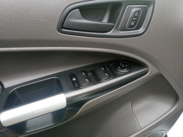 Ford Tourneo Connect II · Рестайлинг, 7 мест, 2018 г.