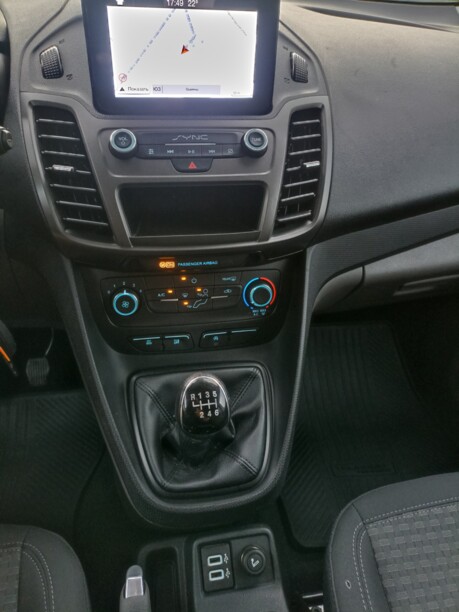 Ford Tourneo Connect II · Рестайлинг, 7 мест, 2018 г.