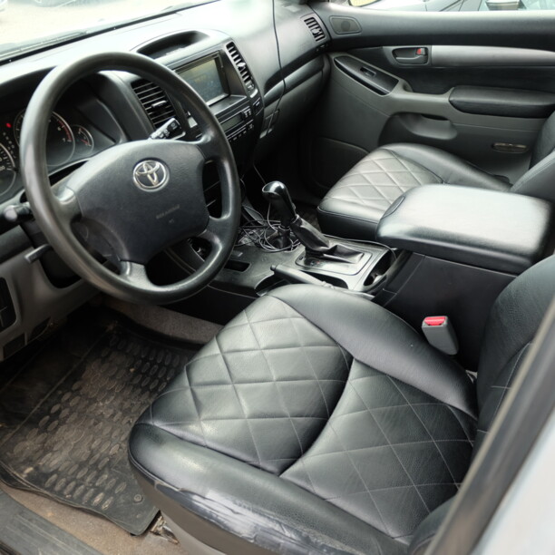 Toyota Land Cruiser Prado J120, 7 мест, 2004 г.