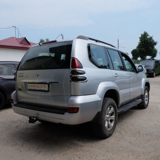 Toyota Land Cruiser Prado J120, 7 мест, 2004 г.