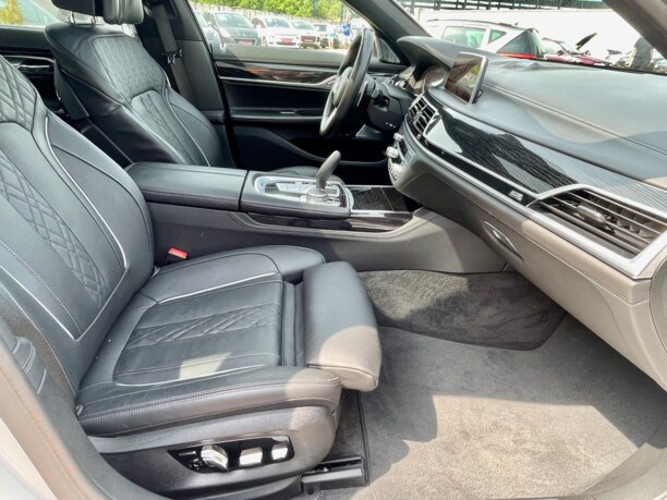 BMW 7 серия G12 (Long) · Рестайлинг, 2019 г.