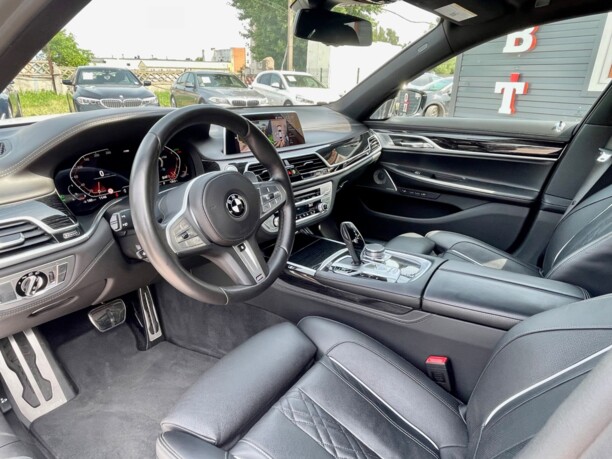 BMW 7 серия G12 (Long) · Рестайлинг, 2019 г.