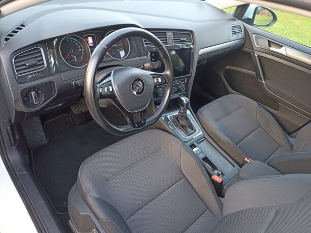 Volkswagen e-Golf VII · Рестайлинг, 2018 г.