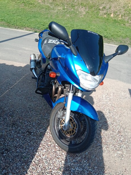 Kawasaki ZR, 2002 г.