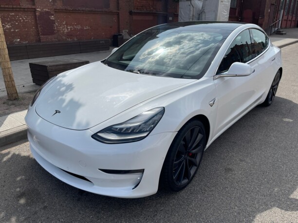 Tesla Model 3, 2019 г.
