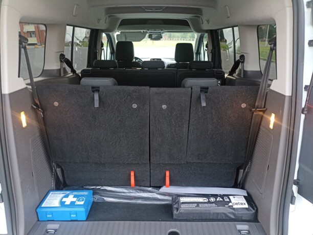 Ford Tourneo Connect II · Рестайлинг, 7 мест, 2018 г.