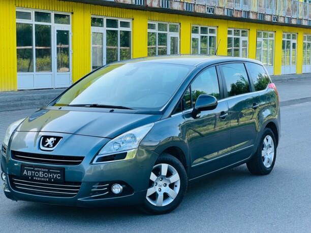 Peugeot 5008 I, 7 мест, 2010 г.