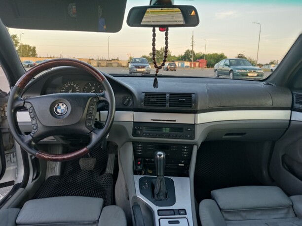 BMW 5 серия E39, 2001 г.