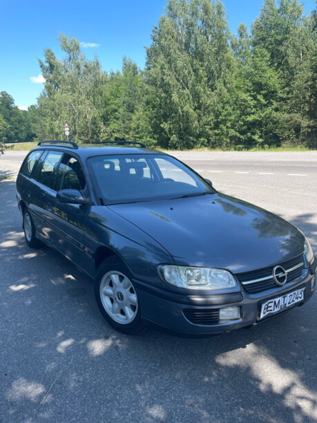 Opel Omega B, 1995 г.