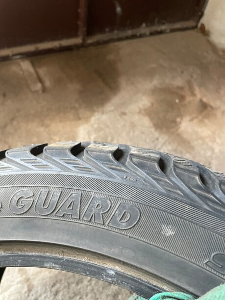 Легковые шины Yokohama Ice guard stud 235/45 R17 3 шт.