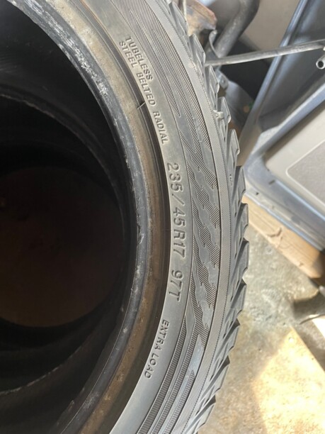 Легковые шины Yokohama Ice guard stud 235/45 R17 3 шт.
