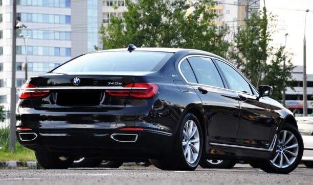 BMW 7 серия G12 (Long), 2016 г.