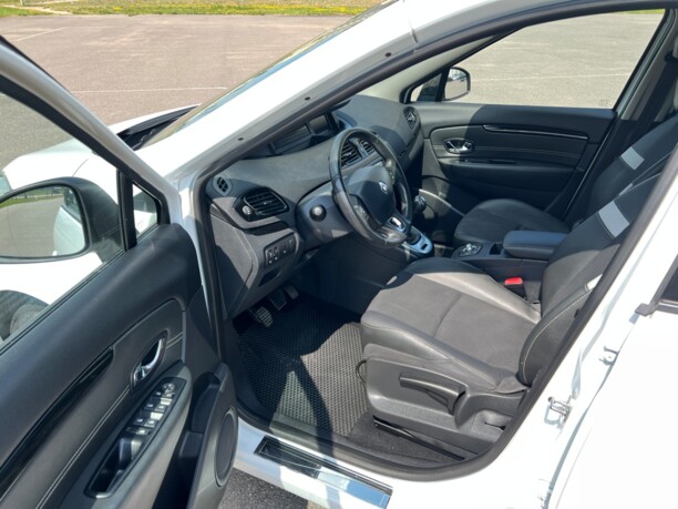 Renault Grand Scenic III · 2-й рестайлинг, 7 мест, 2014 г.