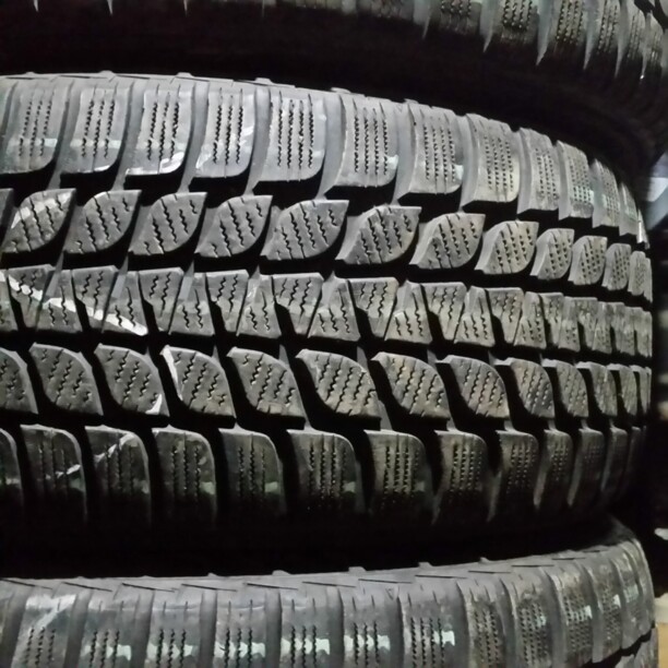 Легковые шины Bridgestone Blizzak LM-25 i RSC 245/45 R17 4 шт.