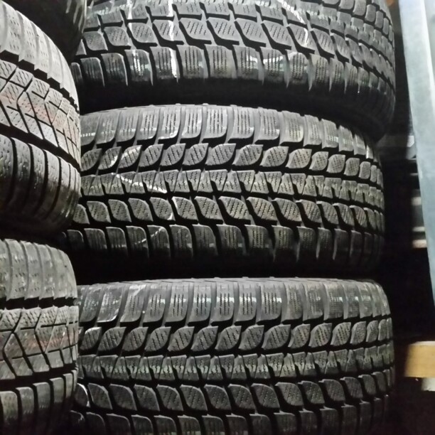 Легковые шины Bridgestone Blizzak LM-25 i RSC 245/45 R17 2 шт.