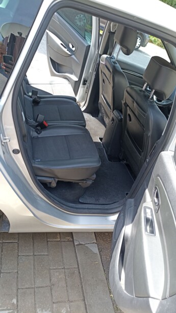 Renault Grand Scenic III · 2-й рестайлинг, 7 мест, 2016 г.