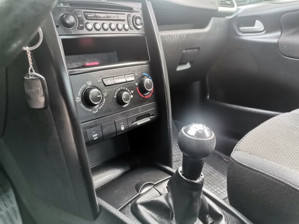 Peugeot 207 I · Рестайлинг, 2009 г.
