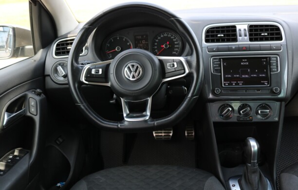 Volkswagen Polo Sedan I · Рестайлинг, 2018 г.