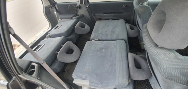 Mitsubishi Space Wagon Typ N50, 7 мест, 2001 г.