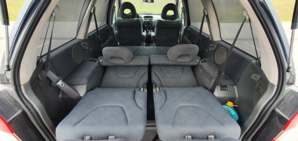 Mitsubishi Space Wagon Typ N50, 7 мест, 2001 г.