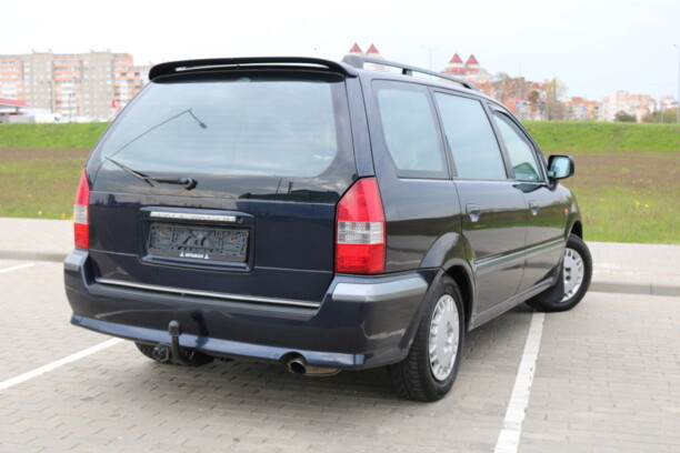 Mitsubishi Space Wagon Typ N50, 7 мест, 2001 г.