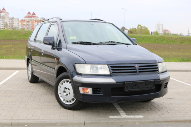 Mitsubishi Space Wagon Typ N50, 7 мест, 2001 г.