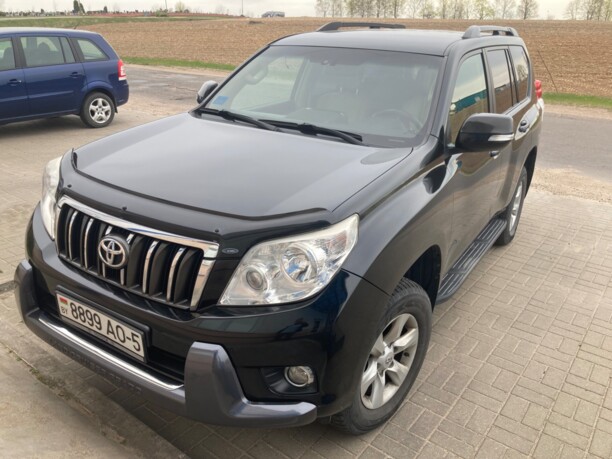 Toyota Land Cruiser Prado J150, 7 мест, 2011 г.