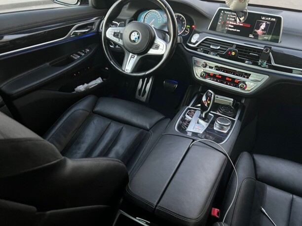 BMW 7 серия G11, 2018 г.
