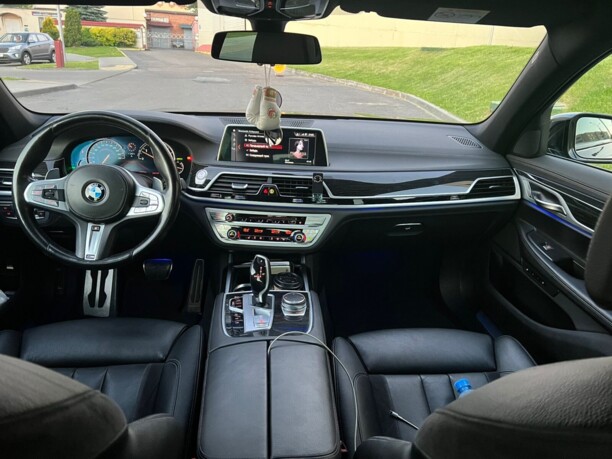 BMW 7 серия G11, 2018 г.