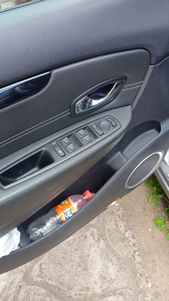 Renault Grand Scenic III · Рестайлинг, 7 мест, 2012 г.