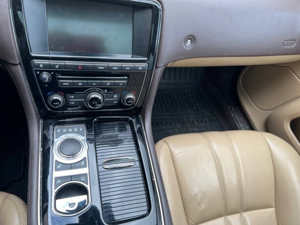 Jaguar XJ X351, 2015 г.