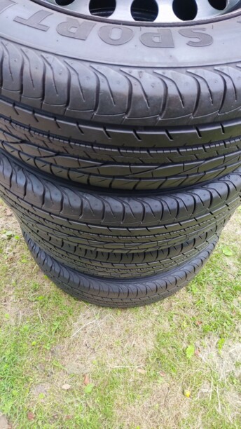 Легковые шины GoodYear 195/65 R15 4 шт.