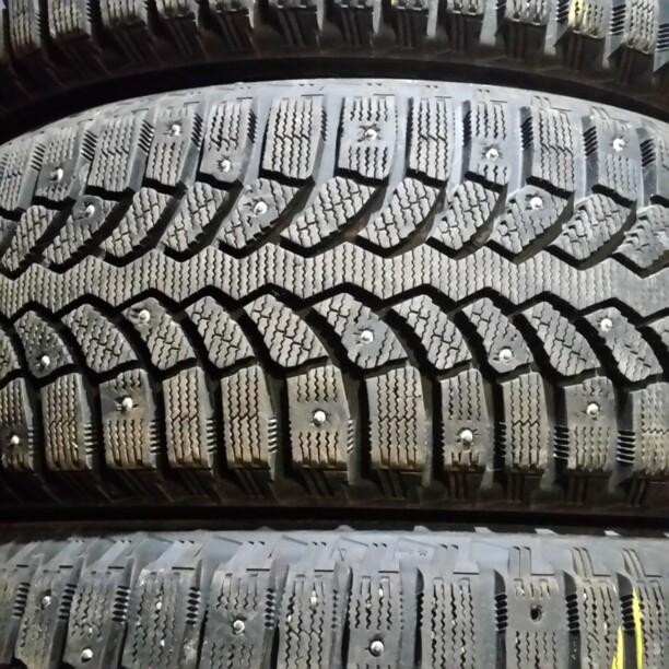 Легковые шины Bridgestone Blizzak Spike-01 195/55 R15 4 шт.